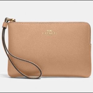 NWT Coach wristlet!